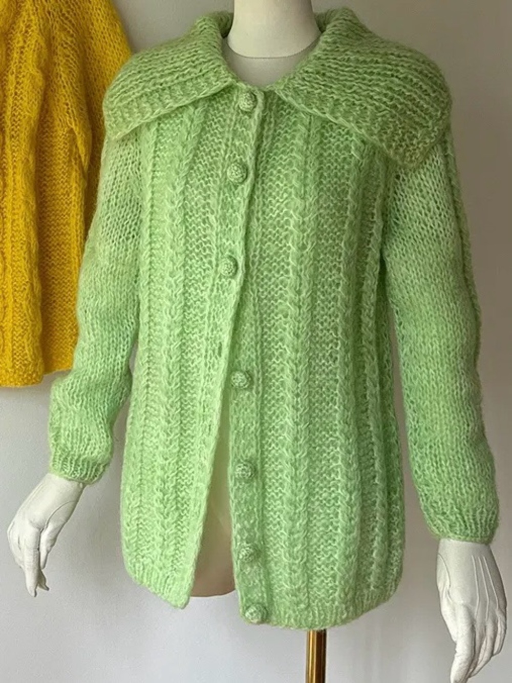 Mid-Century 50s 60s Mohair Green Women's Sweater